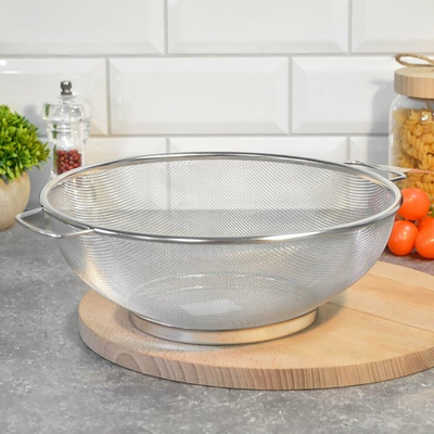 Дуршлаг 26см нерж с ручками на ножке MB 40601