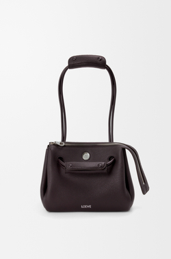 Loewe Маленькая сумка Madrid из мягкой зернистой телячьей кожи, темно-коричневый
