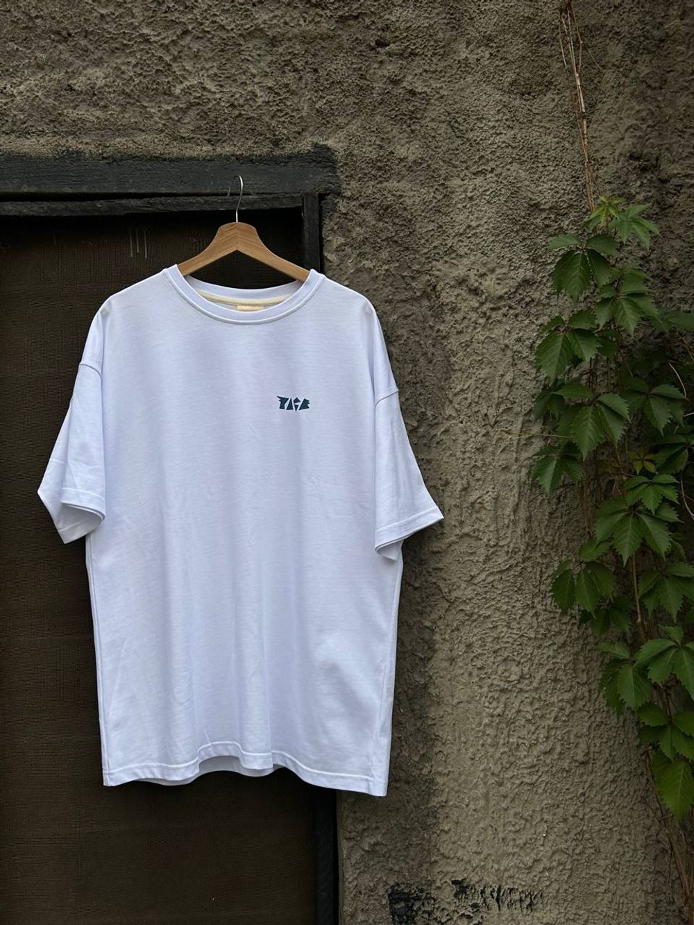 Футболка Miracle Apparel оверсайз Pace Easy Vibes белая