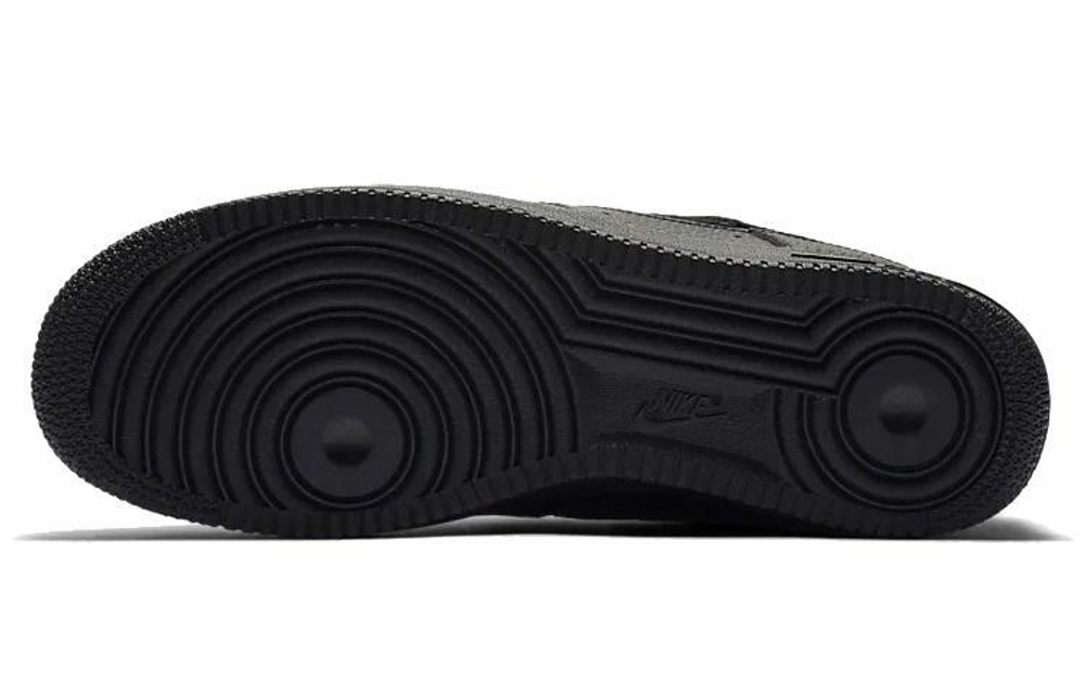 Кроссовки Nike Air Force 1 Low Lv8 Utility