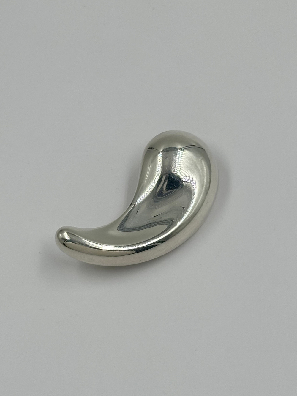 Брошь Teardrop Tiffany & Co by Elsa Peretti