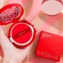 Тональный кушон с матовым финишем. Missha Тон 21 Velvet Finish Cushion SPF50+ PA+++№21 15 гр.