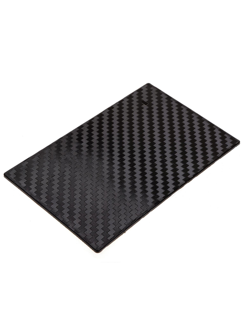 Коврик на панель противоскользящий Skyway 19,5 х 12 см черный карбон