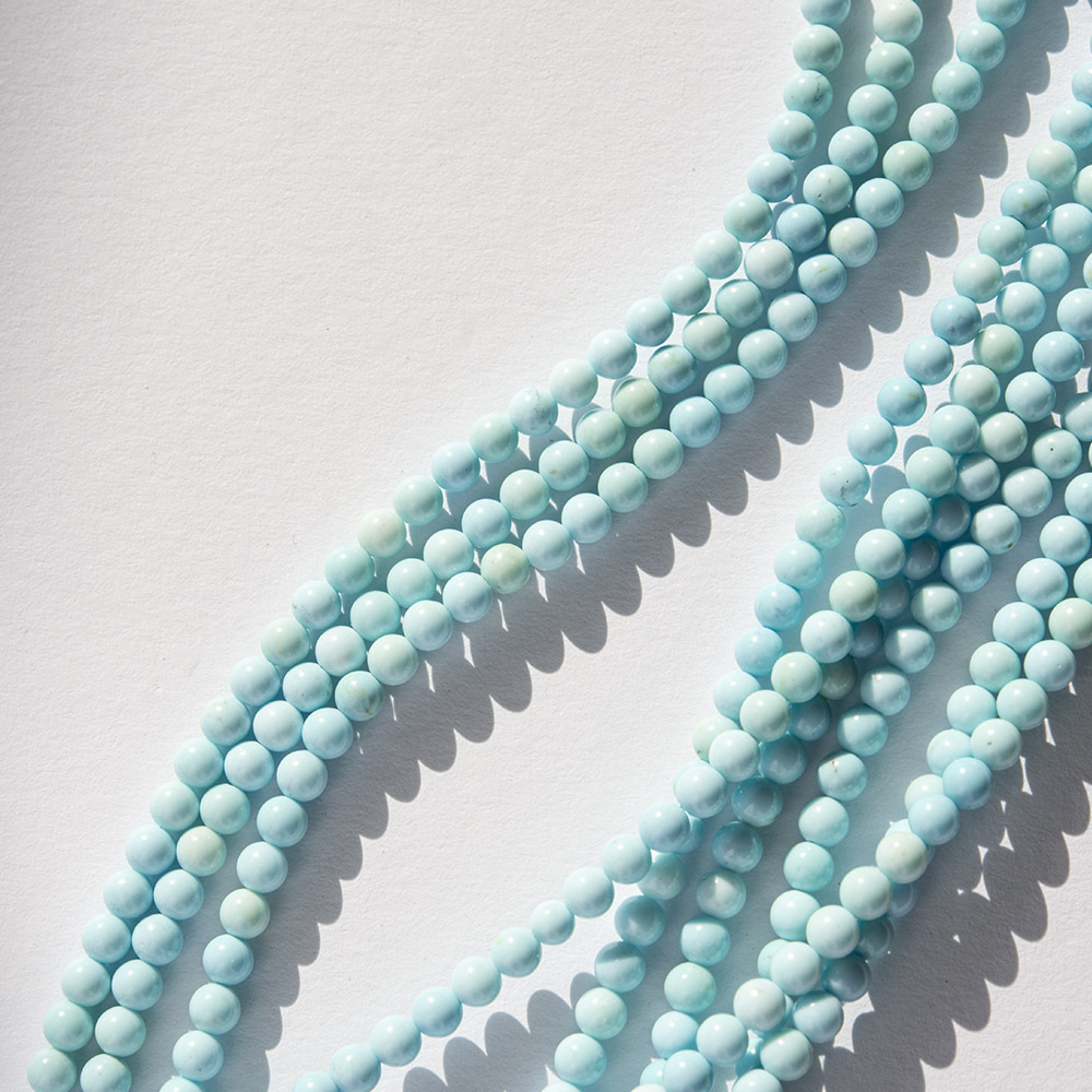 Туркенит (имитация бирюзы светлого оттенка), 4,6мм, шар