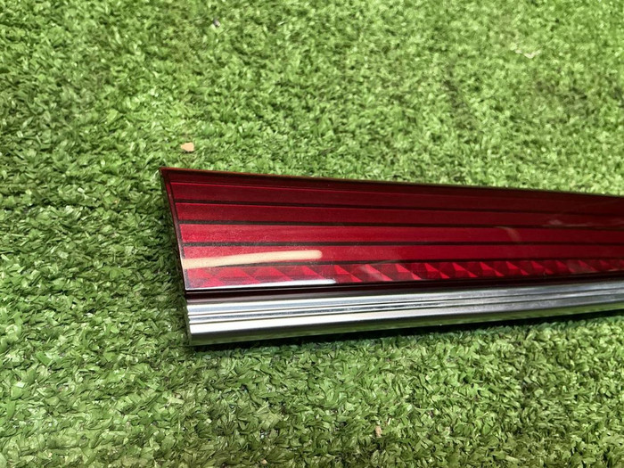 Накладка крыла передняя правая Hongqi HS3 (23-нв)