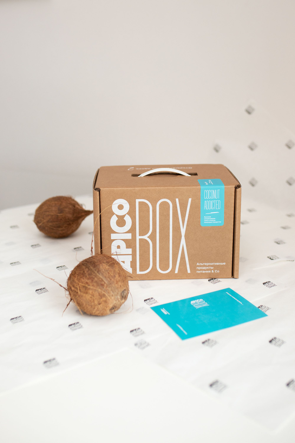 Набор продукты питания из кокоса APICO BOX №4 "Coconut Addicted", подарочный набор из 7-ми продуктов на основе кокоса, новогодний подарок