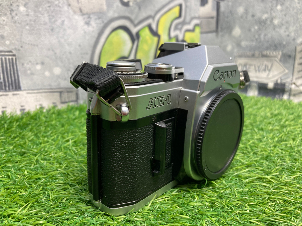 Canon AE-1