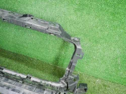 Кронштейн решетки радиатора Mercedes G W463 (2018-н.в.)