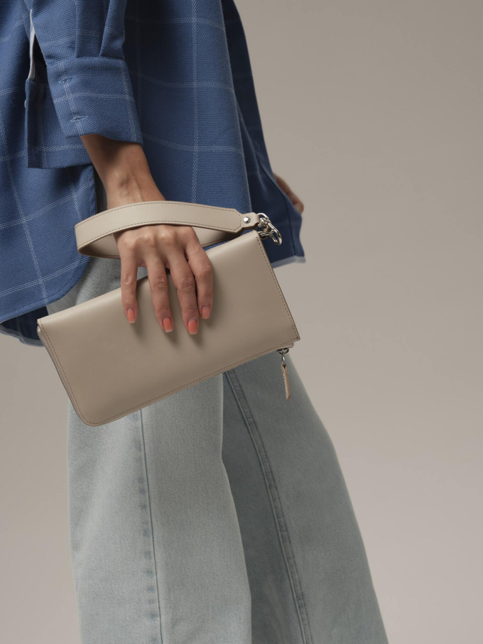 Клатч кожаный бежевый