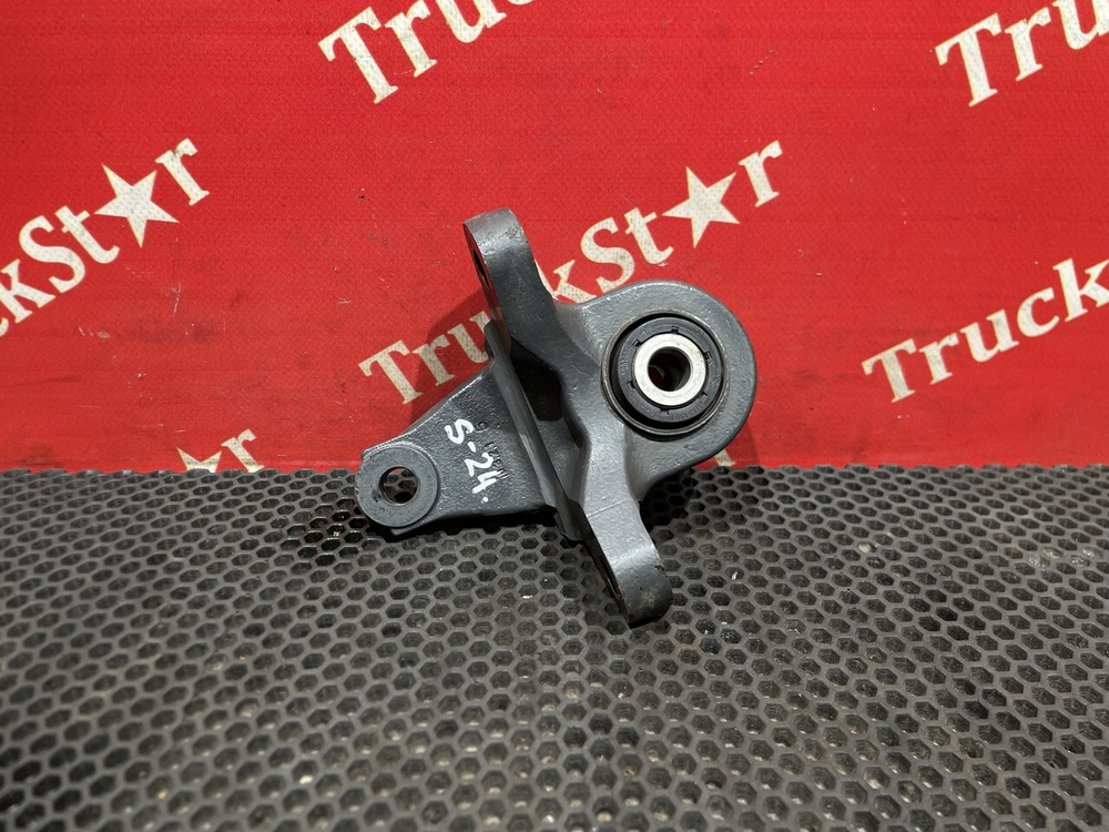 Кронштейн стойки стабилизатора 2021г