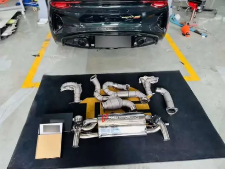 Выхлопная система с заслонками для Lotus Emira