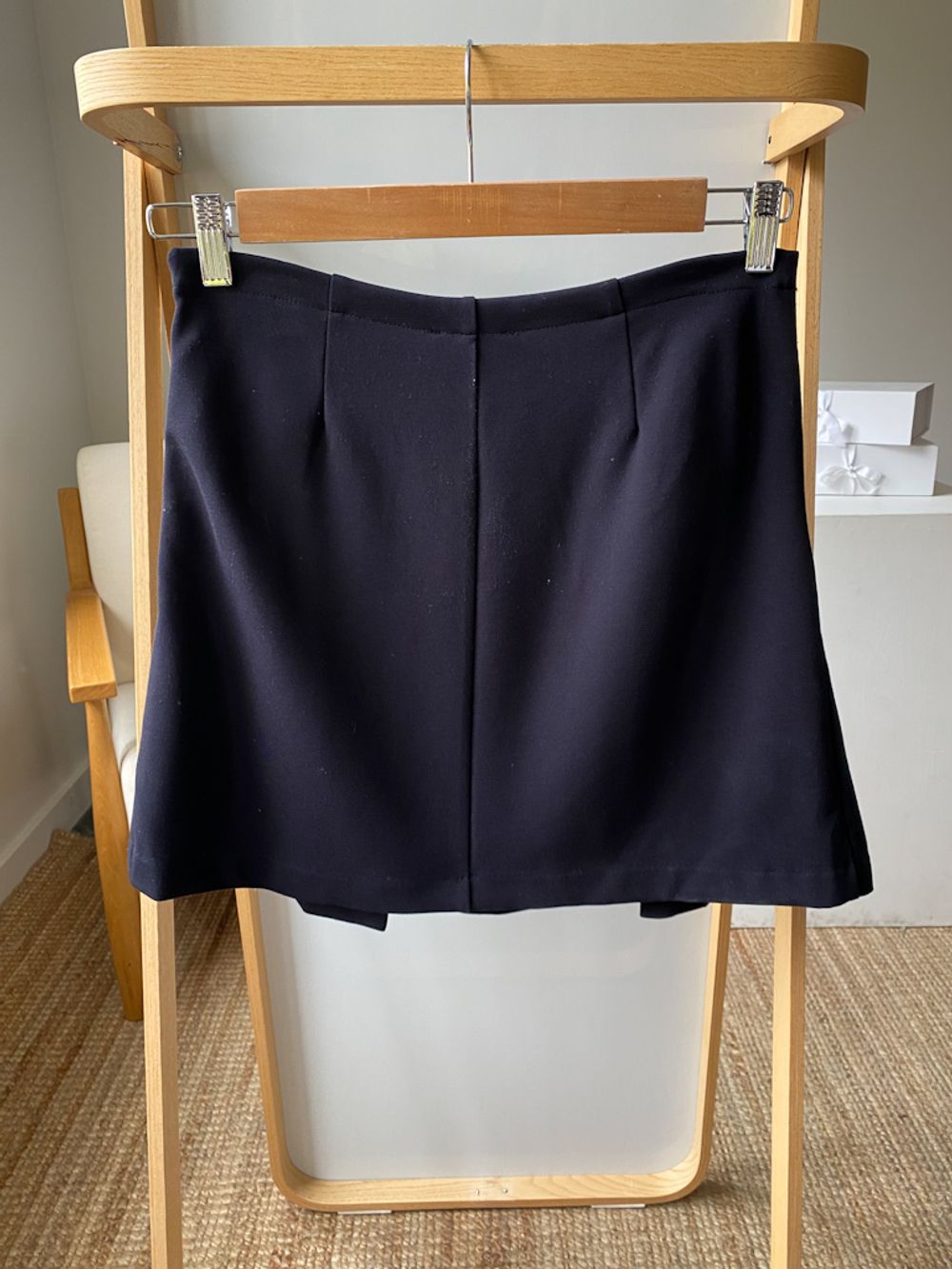 Новая юбка из вискозы Armani, 152