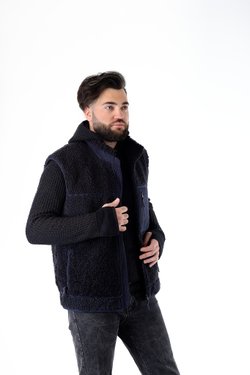 жилет из овчины мужской