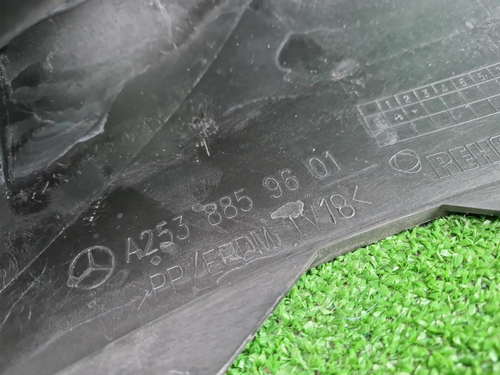 Юбка переднего бампера Mercedes GLC X253 (19-22)