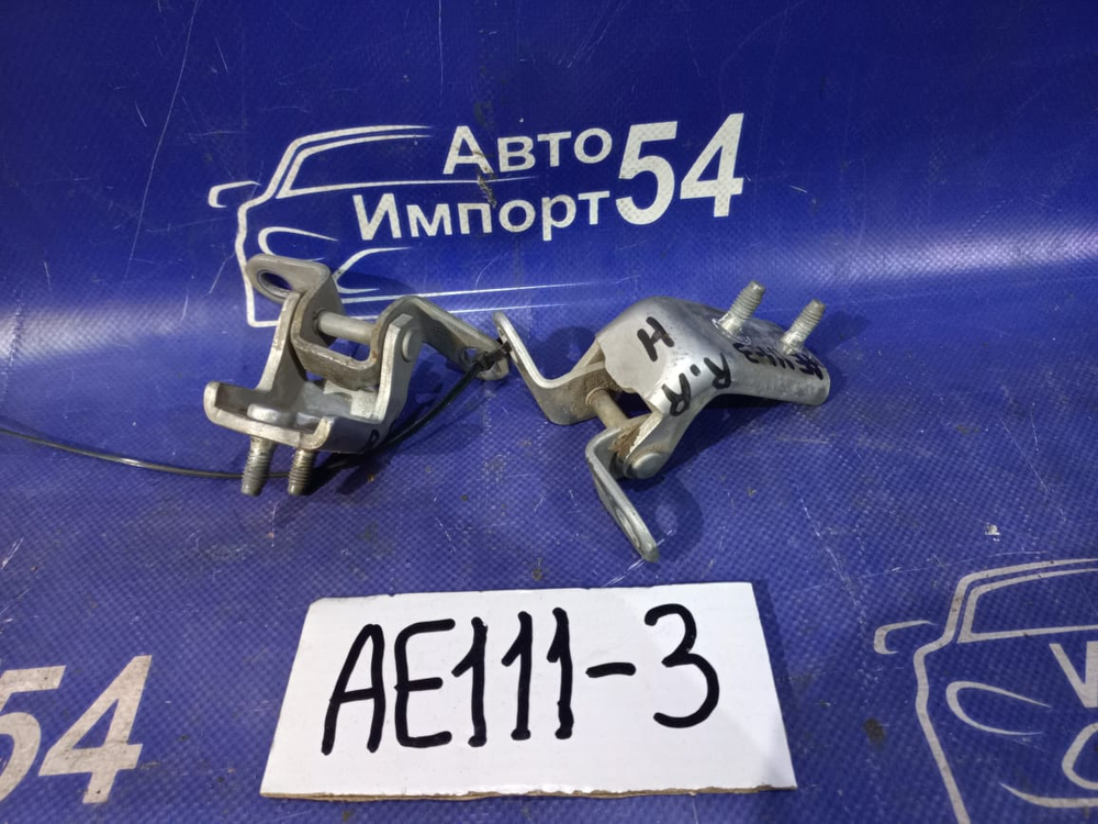 Петля двери задней правой TOYOTA CARIB 1996