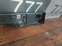 Площадка гос. номера Toyota RAV4 IV (XA40) 15-18 Б/У Оригинал 5211442120