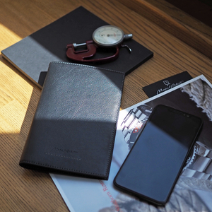 Кошелек мужской кожаный, теленок черного цвета