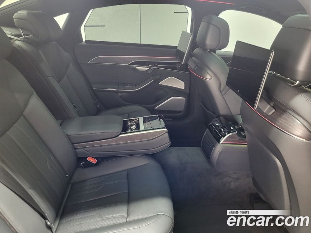 Audi A8 (D5) 55 TFSI Quattro Premium LWB (12.2022)