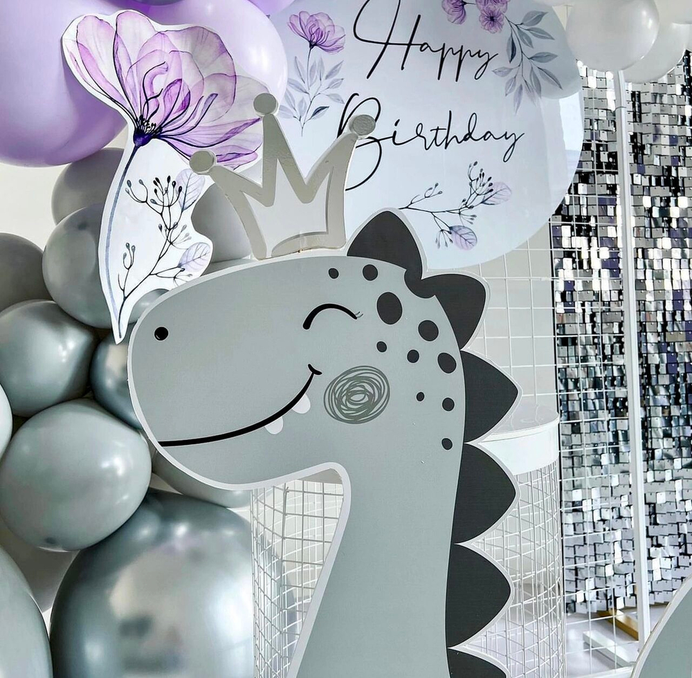 Фотозона с паетками и декором