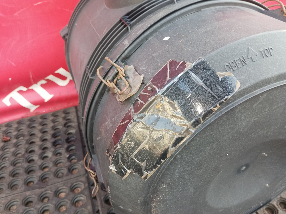 Корпус (следы ремонта) воздушного фильтра 2017г.