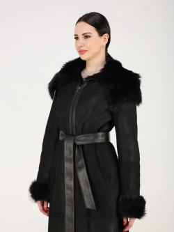 Дубленка зимняя натуральная с капюшоном длинная