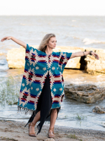 Накидка с этническим геометрическим орнаментом