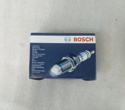 Свеча зажигания (комплект 4шт) Bosch VW, SKODA Фольгсваген, Ауди, шкода)