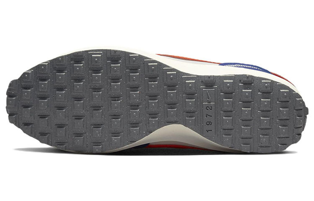 Кроссовки Nike Waffle Debut Swoosh