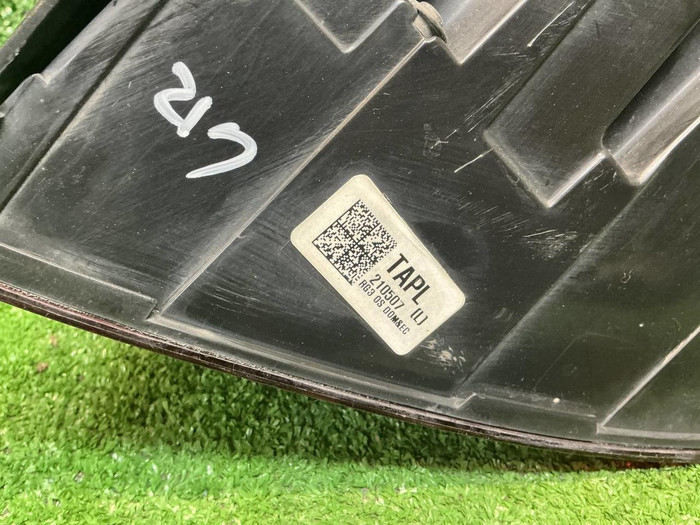 Фонарь левый внешний Genesis G80 2 (2020-2024)