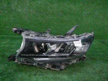 Фара левая Toyota Land Cruiser Prado 150 (2017-н.в.) LED