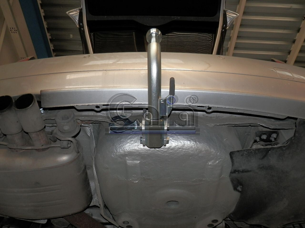 Фаркоп оцинкованный Galia B022C для BMW 5-Series E60 седан / E61 универсал 2003-2010(паспорт и сертификат в комплекте)(без электрики)
