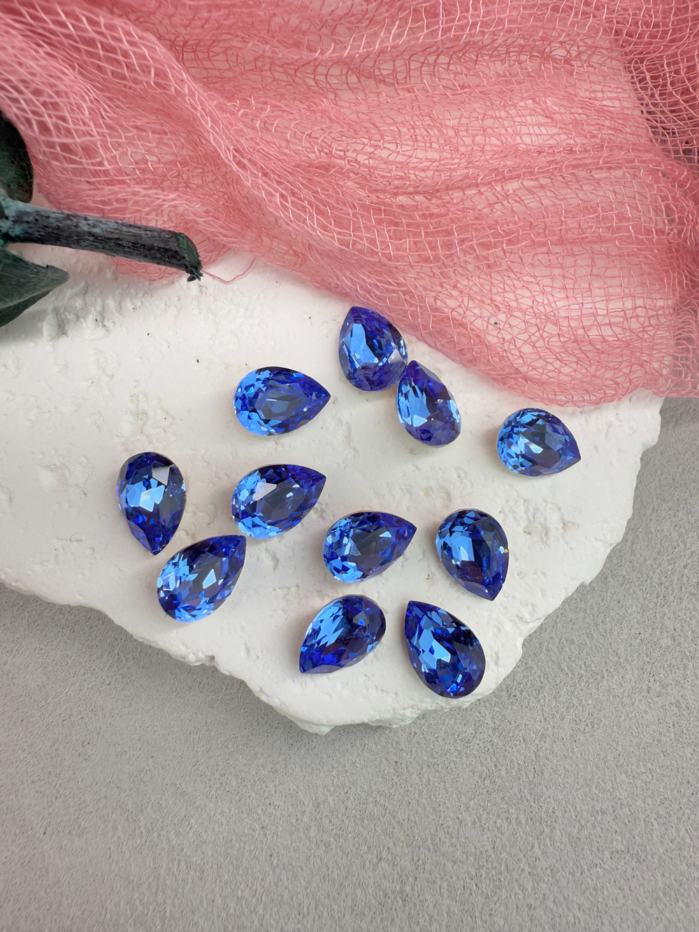 Капля Drop 10*7 мм, Sapphire