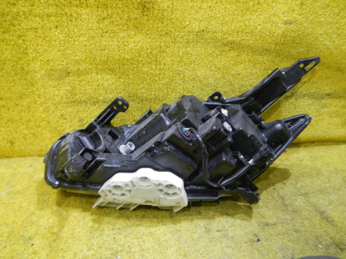 Битая Фара правая Nissan Murano Z52 (14-22) LED