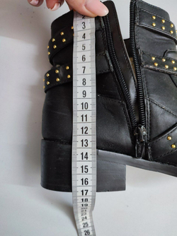 Ботинки в ковбойском стиле 38 размер