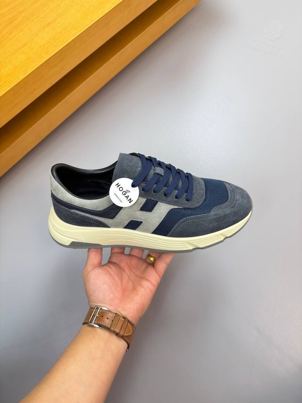 Кроссовки Hogan