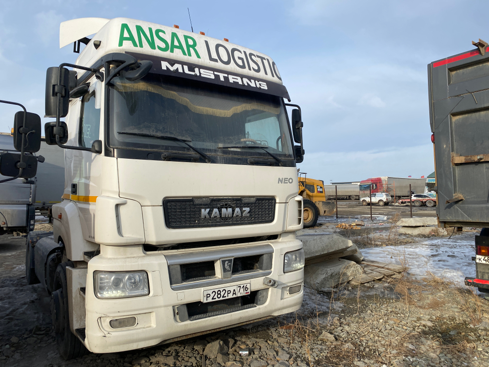 КамАЗ 5490 4x2 Седельный тягач 5490-S5 (Дизель/Газ, 12,0 л, 401 л.с., АТ)