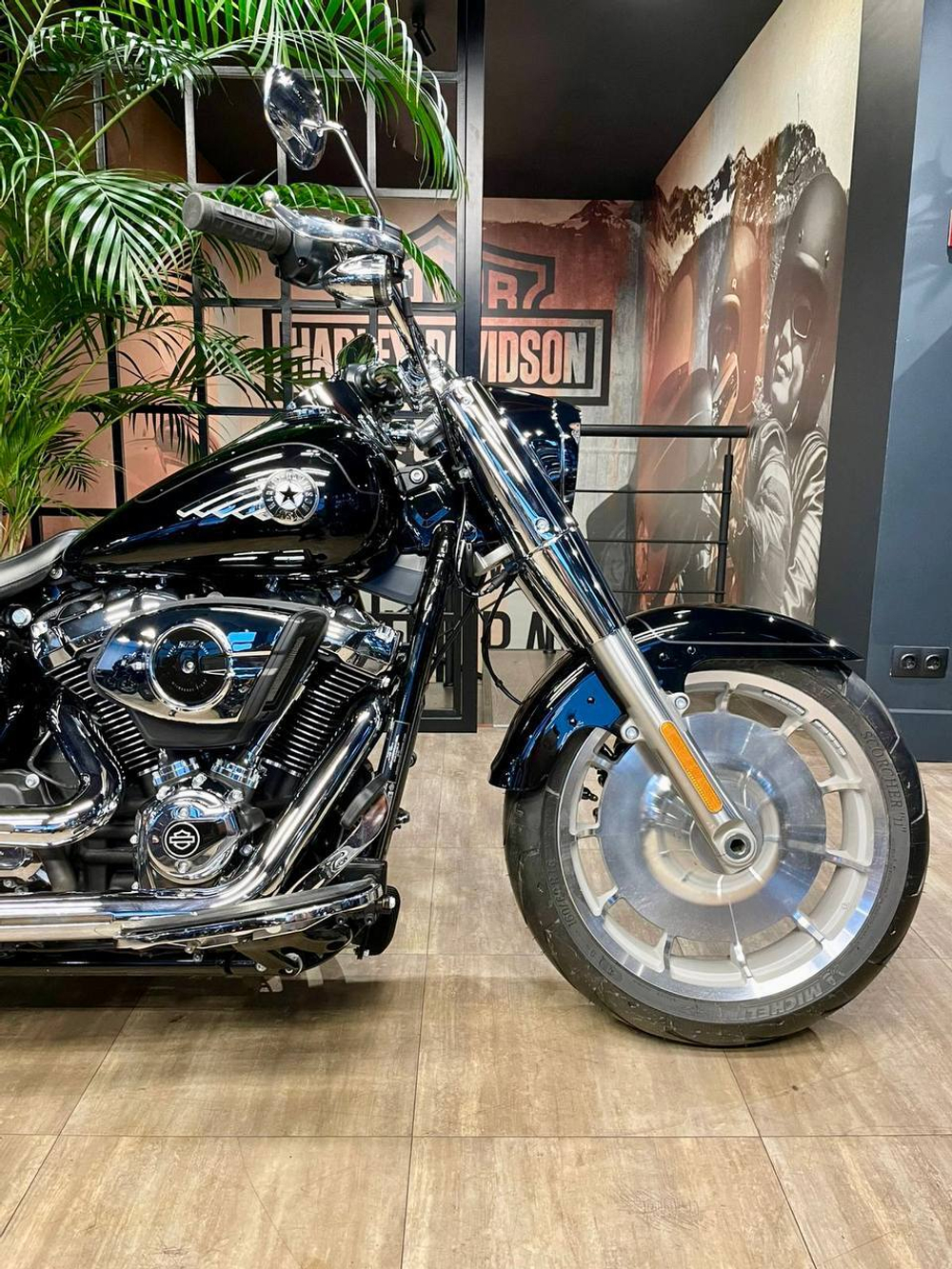 Harley-Davidson Fat Boy VIVID BLACK, 2025