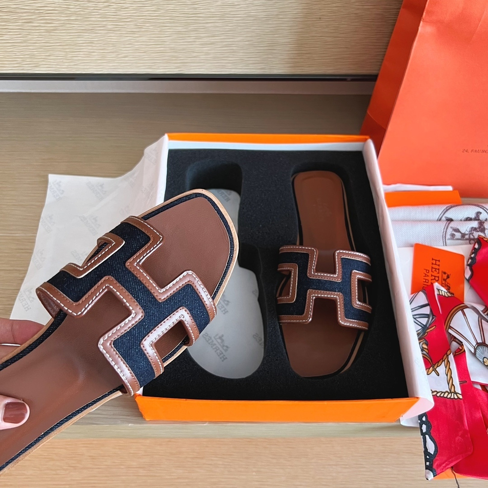 Hermes Oran Sandal