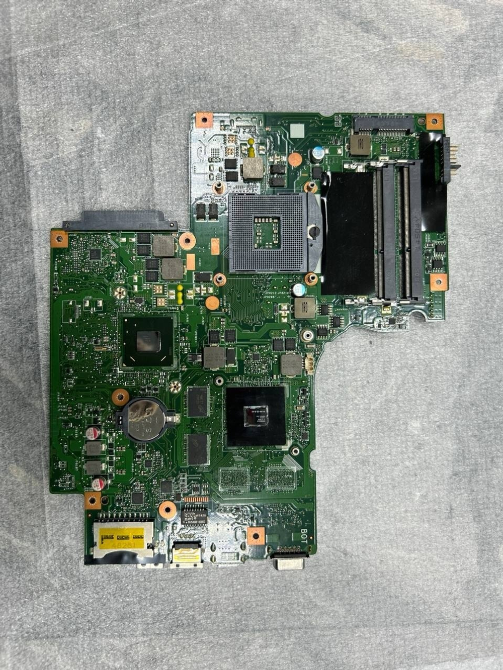 Материнская плата для ноутбука Lenovo IdeaPad G700 BAMBI DIS HM70 GE 1G (90003224), оригинал