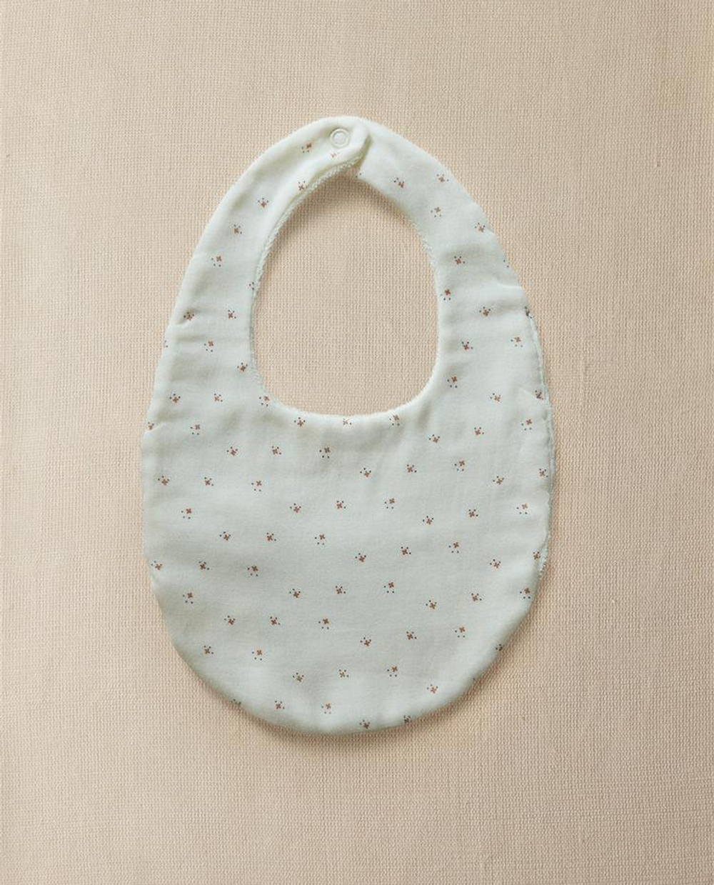 ZARA HOME ДЕТСКИЙ НАГРУДНИК С ЦВЕТОЧНЫМ ПРИНТОМ, ЭКРЮ