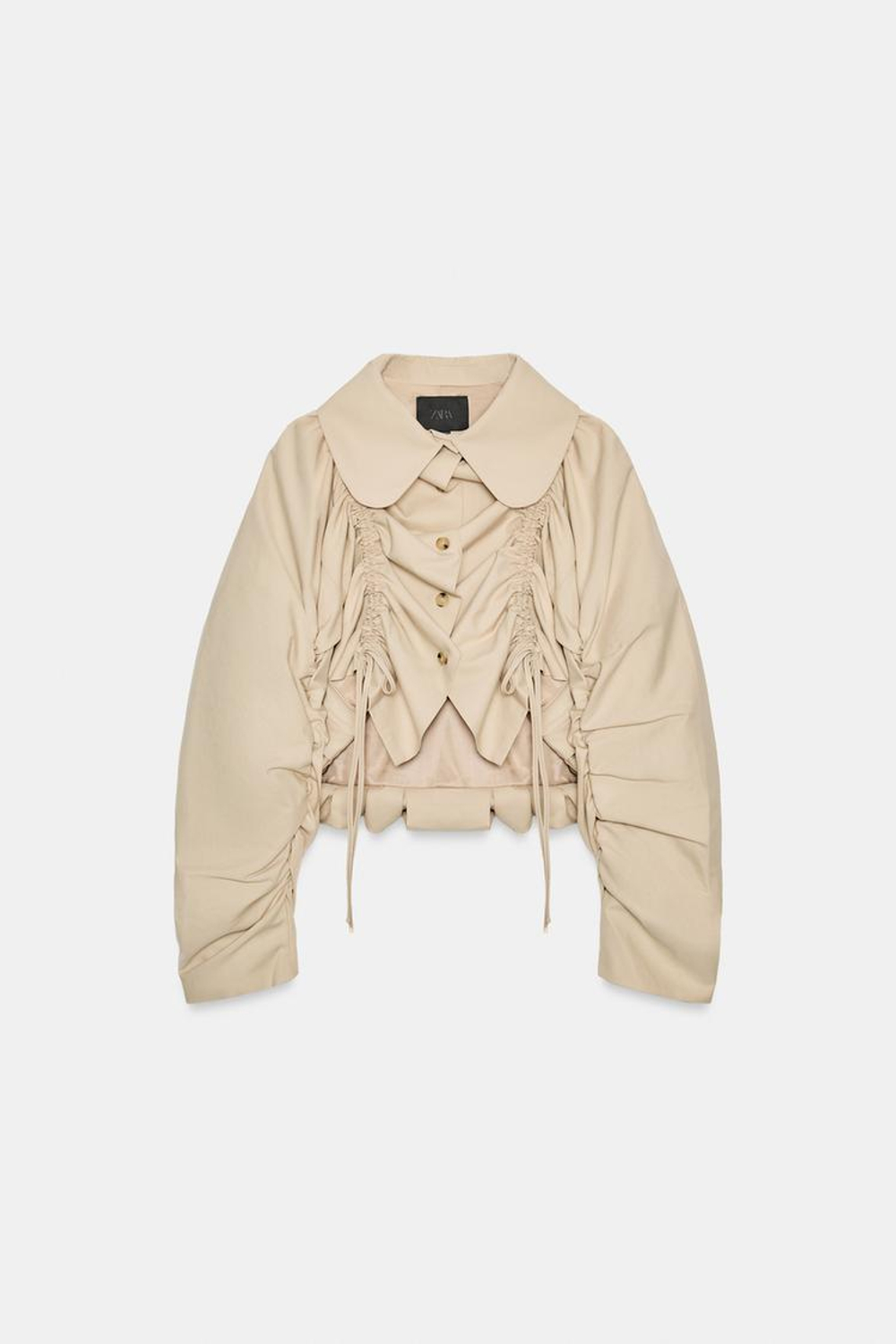 ZARA КОРОТКАЯ КУРТКА-ТРЕНЧ С РЮШАМИ, БЕЖЕВЫЙ