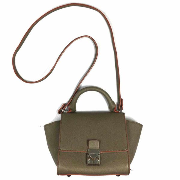 110 новинок - куртка Манго и пуховик Адидас