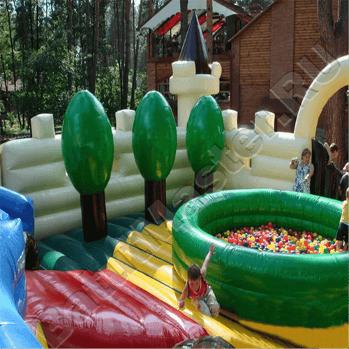 Коммерческий надувной батут "Три мушкетера"