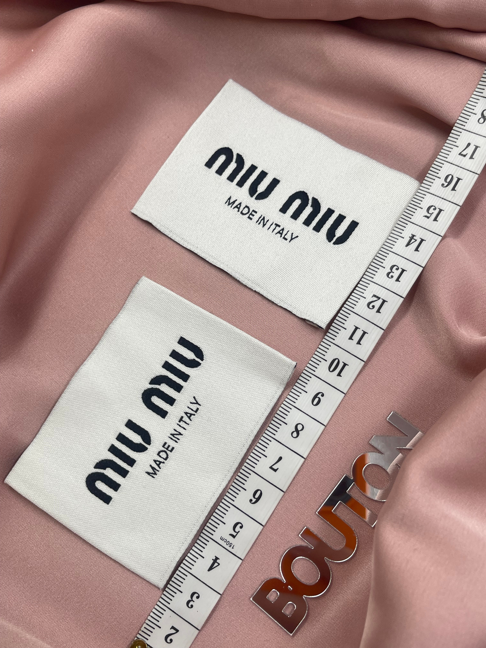 Бирка Миу белая  71х51 мм