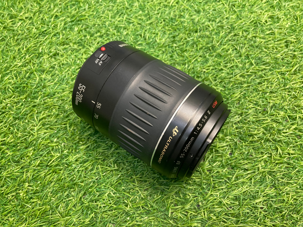 Canon EF 55-200mm 4.5-5.6 II USM