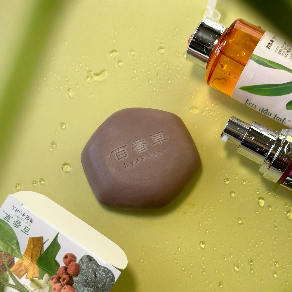 Натуральное мыло для лечения угревых высыпаний Hyakkaso Facial Soap