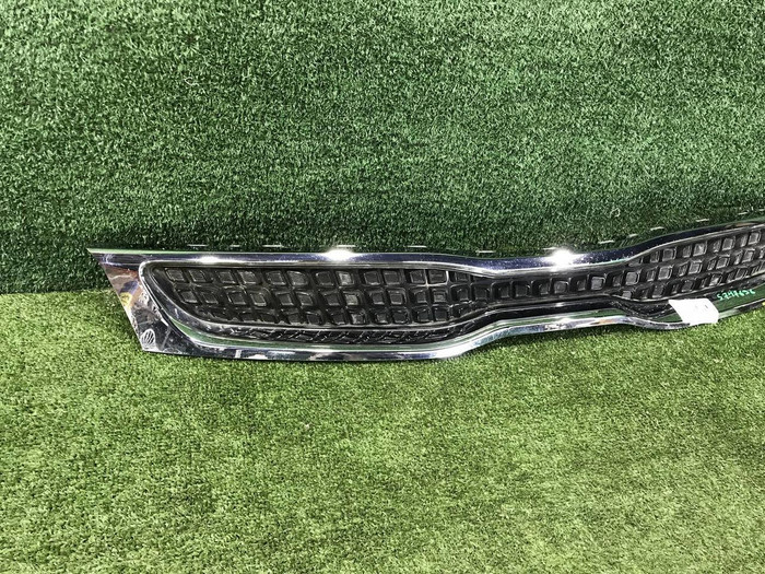 Решетка радиатора KIA Rio 4 X-Line (2017-2020)