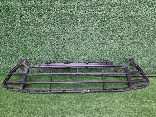 Решетка переднего бампера BMW X1 F48 (2019-2022)