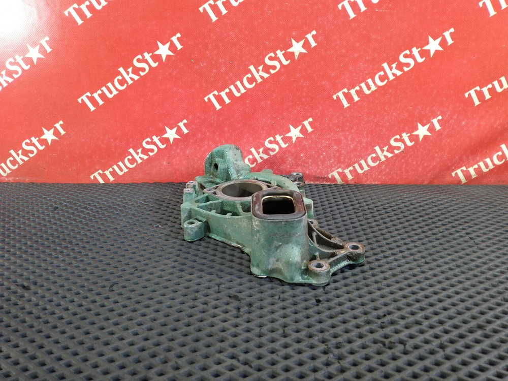 Корпус помпы двигателя