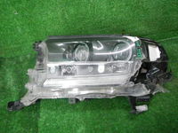 Битая Фара левая Toyota Land Cruiser 200 15-21 LED Black